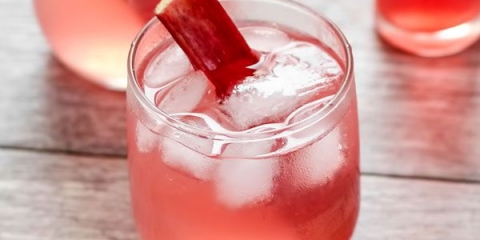 Kompot od rabarbare za zimu i za svaki dan